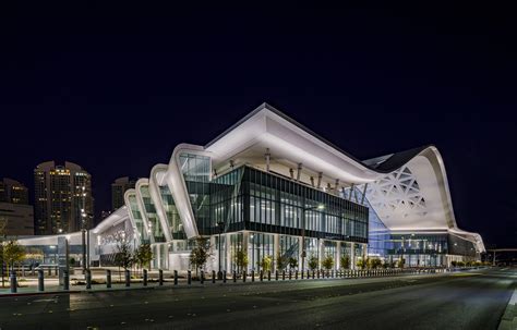 Las Vegas Convention Center .